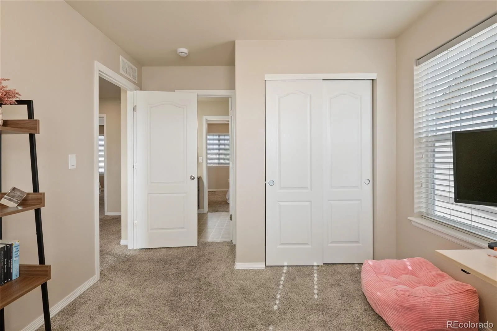 5563 S Elk Court Aurora CO 80016 | MLS #REC9930688 07102026233800 1600 30
