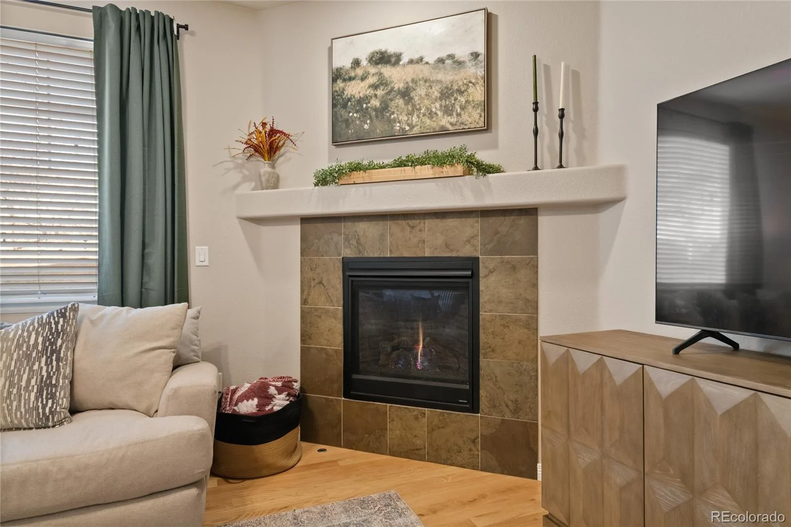 5563 S Elk Court Aurora CO 80016 | MLS #REC9930688 07102026233800 1600 7