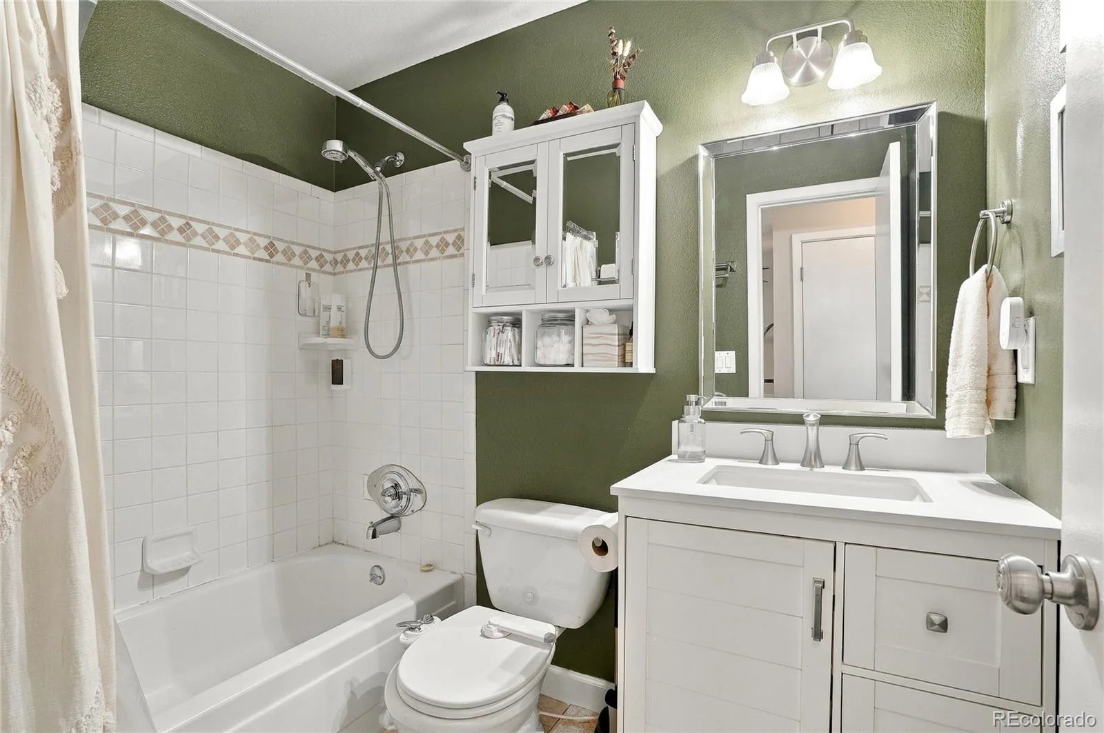 2843 S Ouray Way Aurora CO 80013 | MLS #REC9931142 10142026210150 1600 15