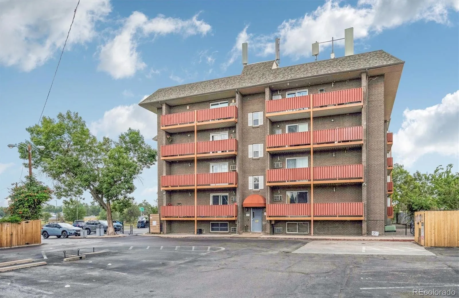 3047 W 47th Avenue #308 Denver CO 80211 | MLS #REC9931887 08052026232554 1600 28