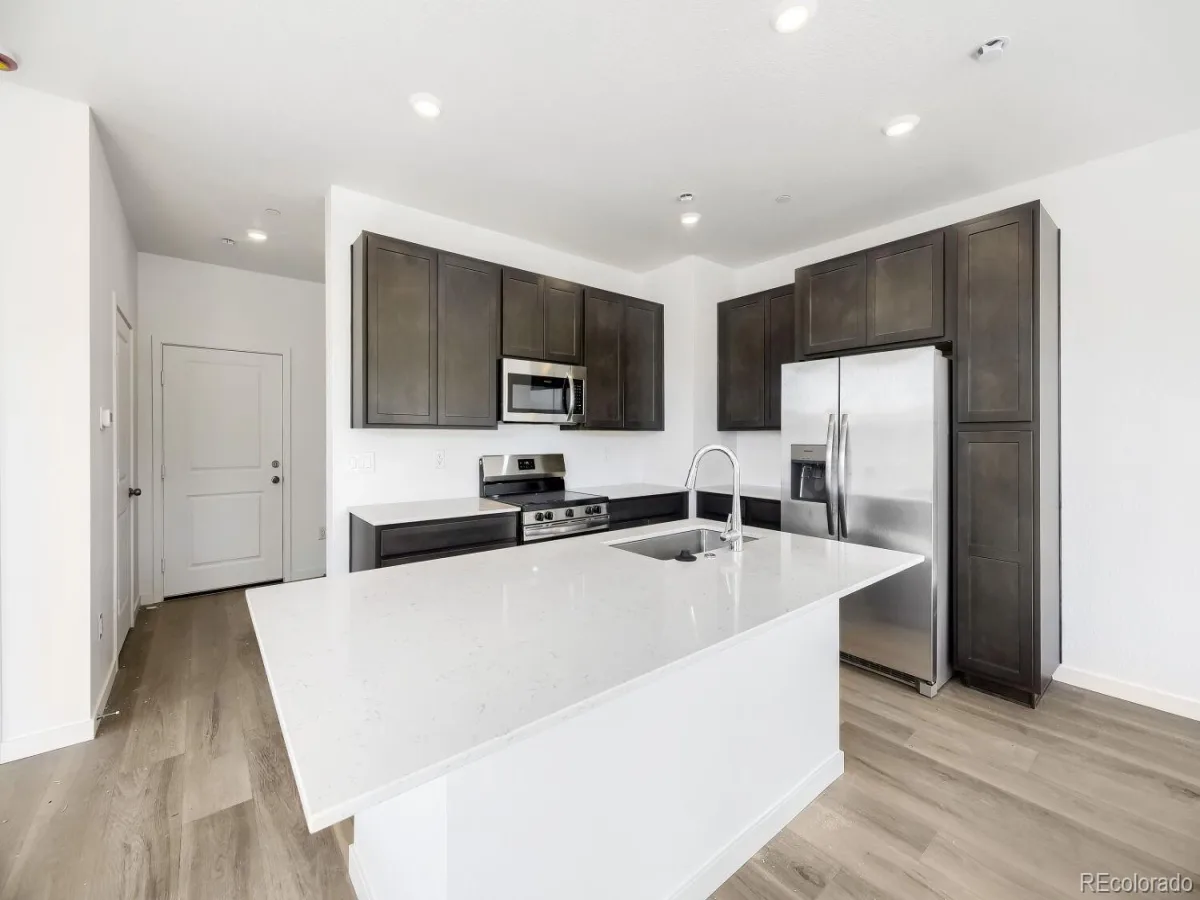 7679 S Mobile Way Centennial CO 80018 | MLS #REC9932100 08272026202407 1200 3