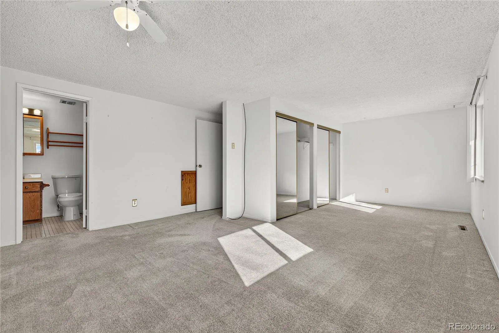 1281 S Troy Street Aurora CO 80012 | MLS #REC9932114 09222026170112 1600 15