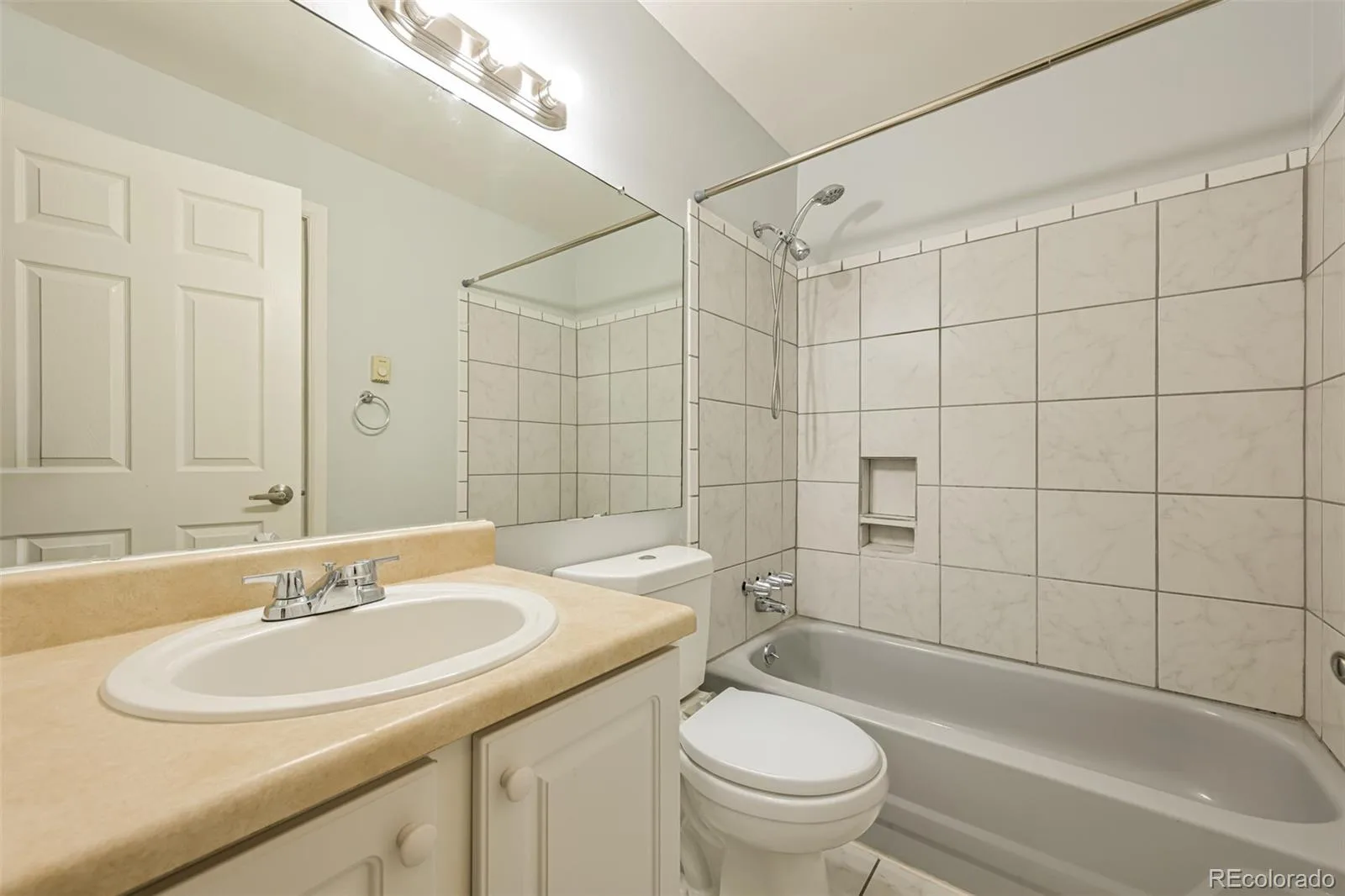 1115 S Truckee Way Aurora CO 80017 | MLS #REC9933135 06182026203717 1600 21