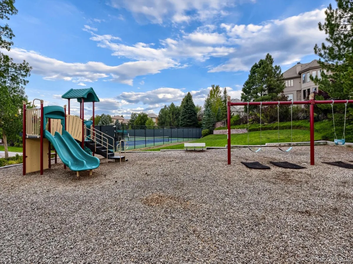 9368 S Silent Hills Drive Lone Tree CO 80124 | MLS #REC9935888 08202026033641 1200 37