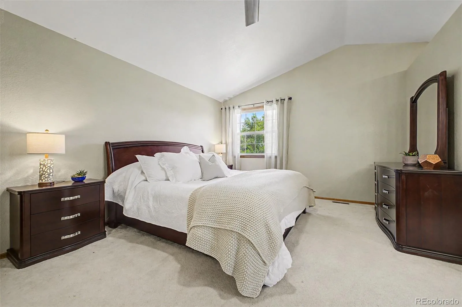 2137 Kay Street Longmont CO 80501 MLS #REC9940288 06142026011914 1600 12