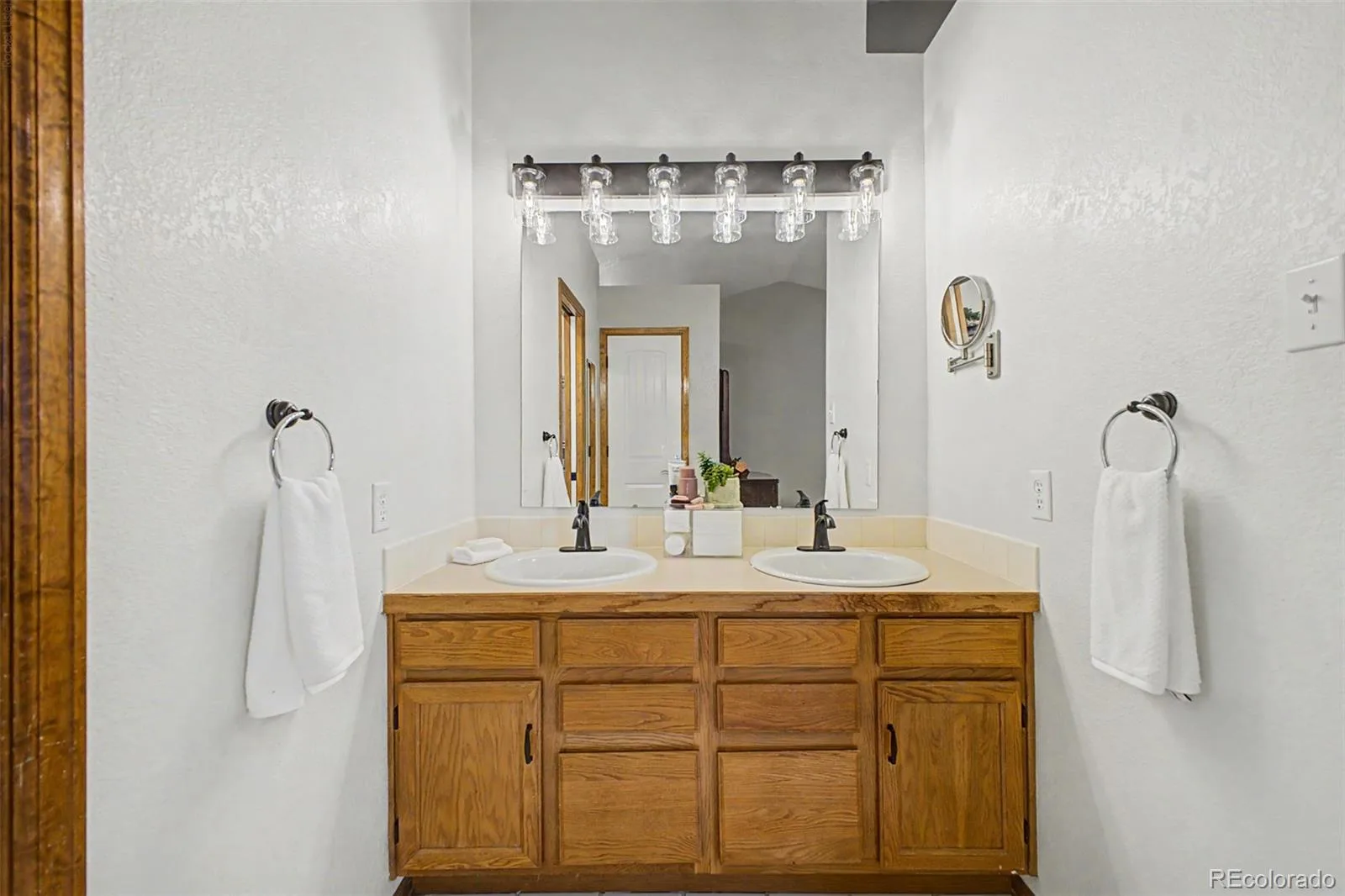 2137 Kay Street Longmont CO 80501 MLS #REC9940288 06142026011914 1600 14