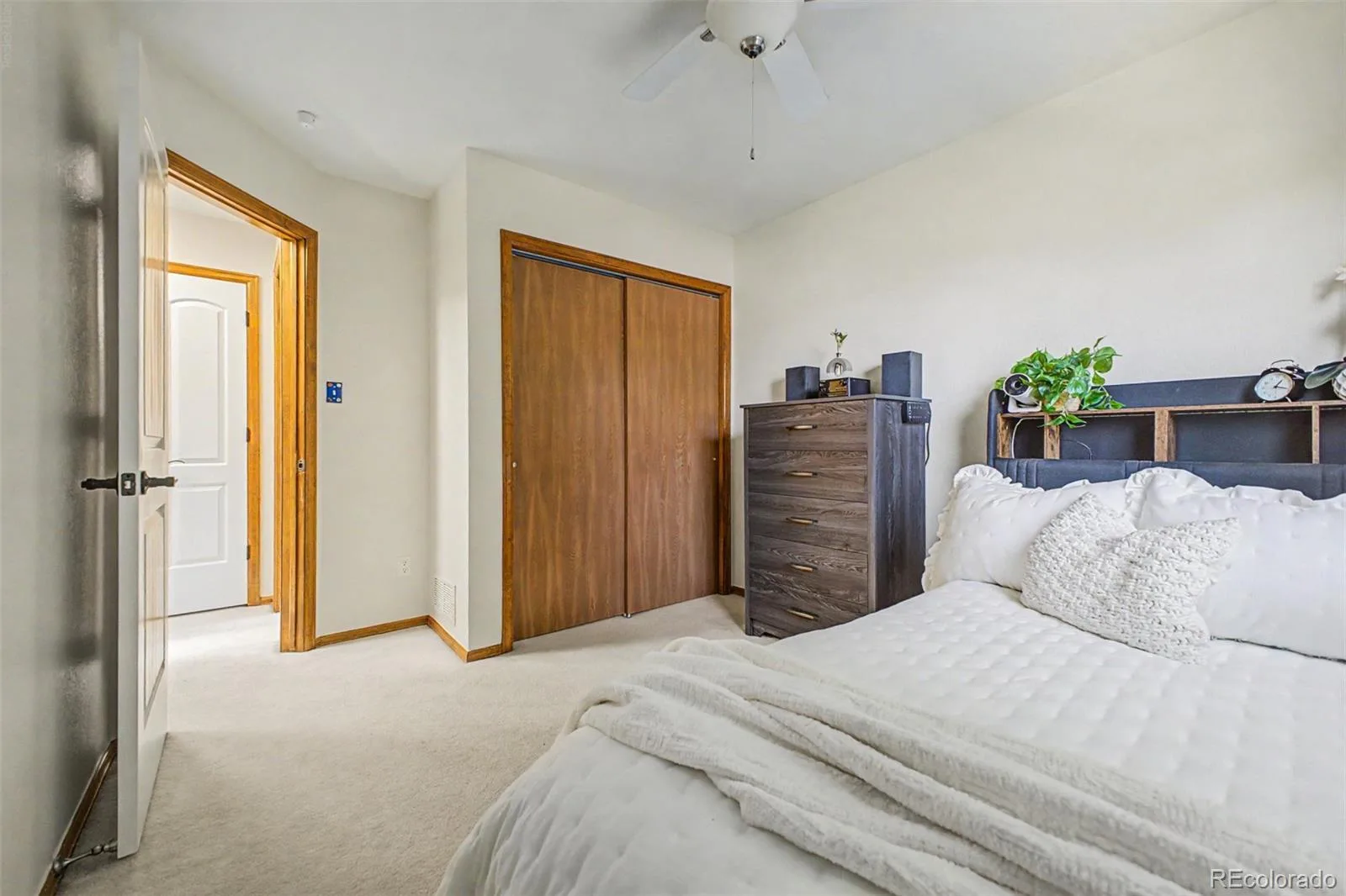2137 Kay Street Longmont CO 80501 MLS #REC9940288 06142026011914 1600 19