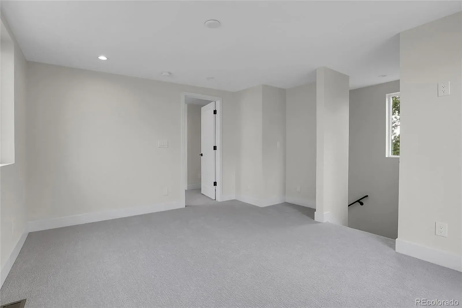 03062026174639 1600 22