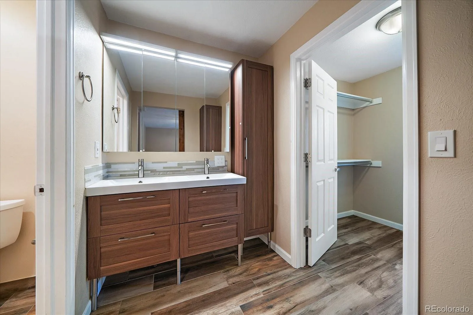 7892 S Logan Drive Littleton CO 80122 MLS #REC9945072 07092026215923 1600 19