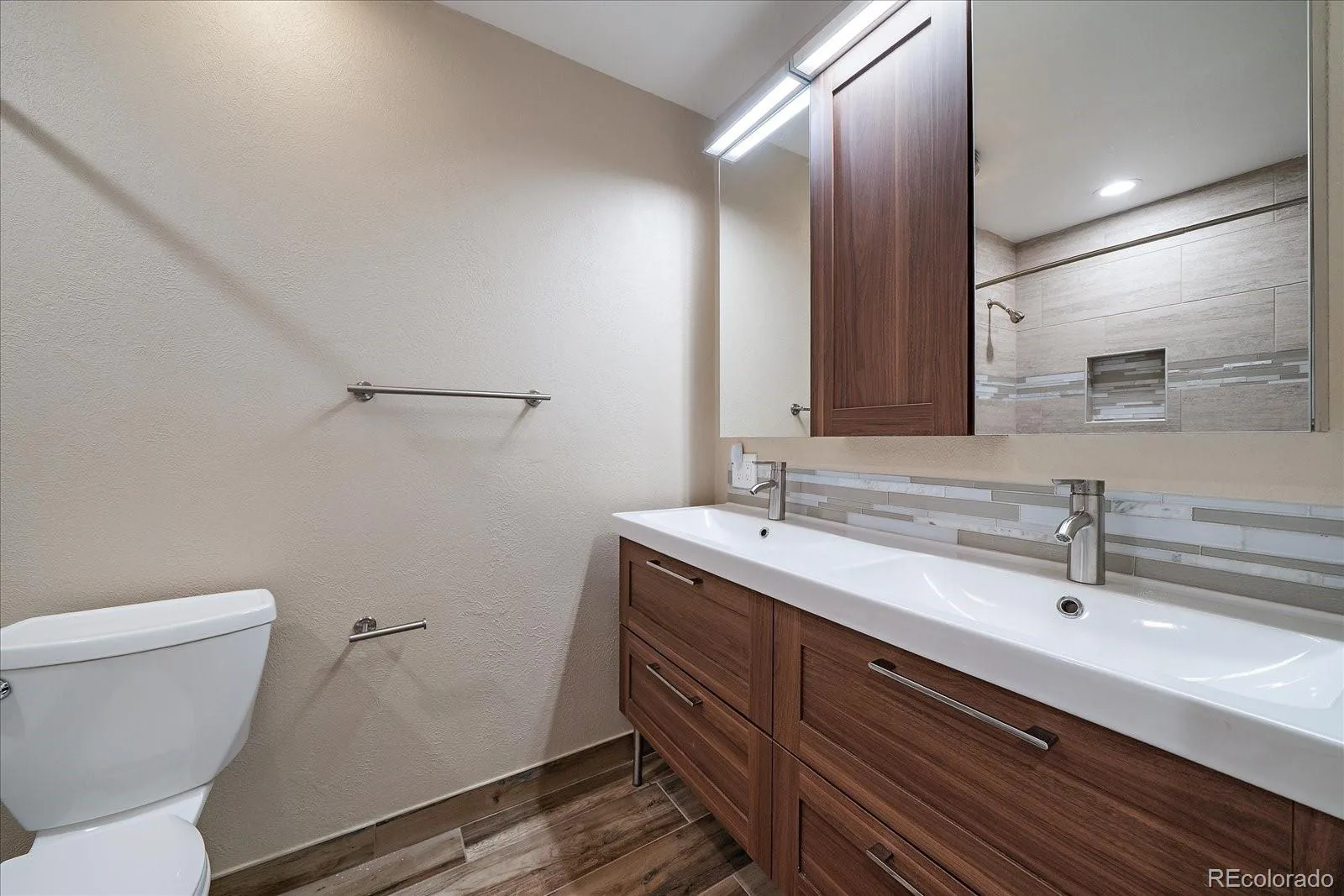 7892 S Logan Drive Littleton CO 80122 MLS #REC9945072 07092026215923 1600 22