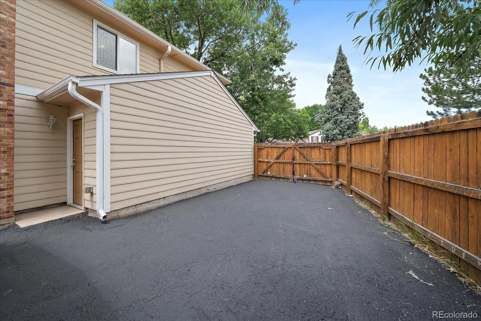 7892 S Logan Drive Littleton CO 80122 MLS #REC9945072 07092026215923 1600 37