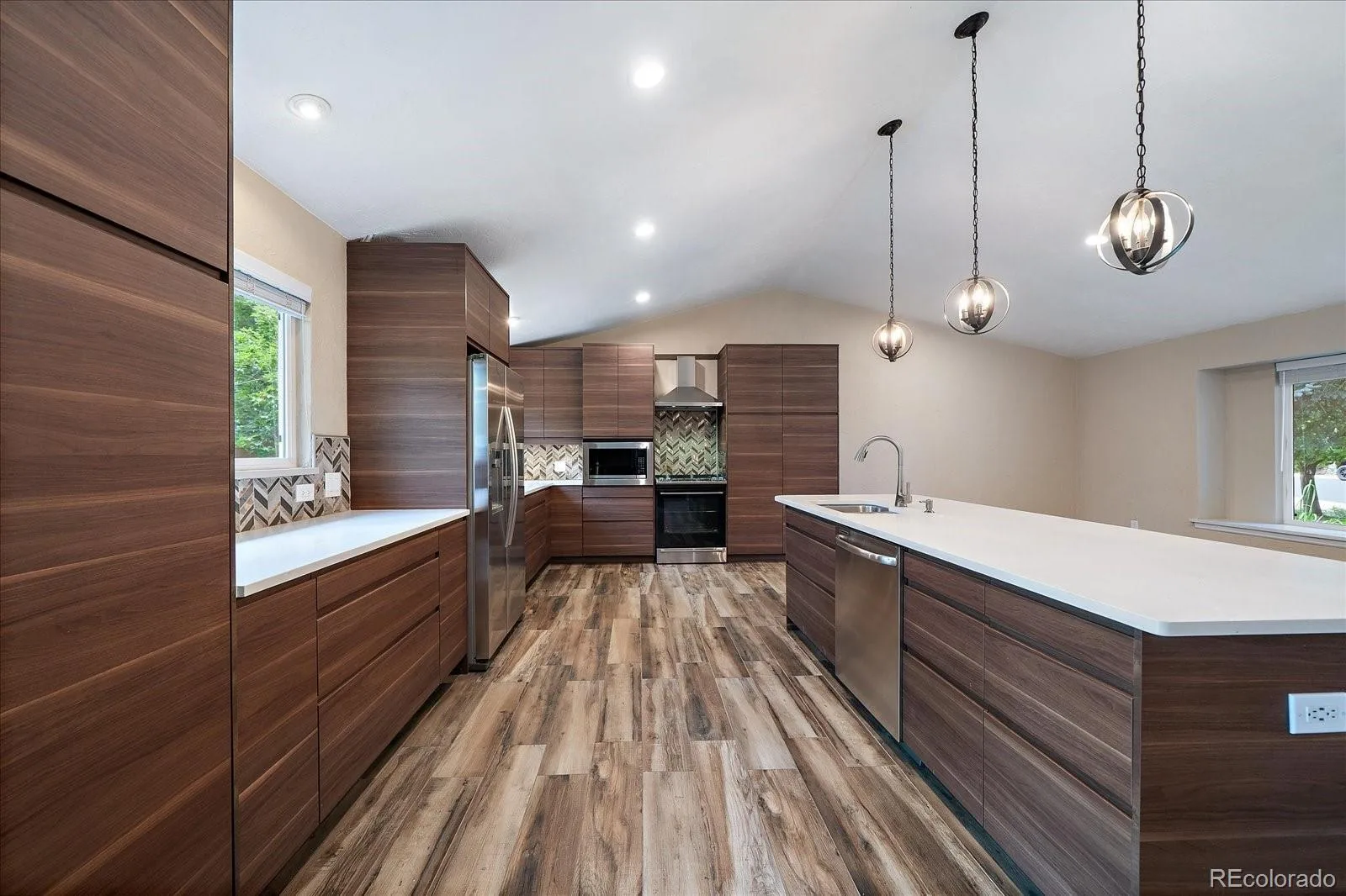 7892 S Logan Drive Littleton CO 80122 MLS #REC9945072 07092026215923 1600 8