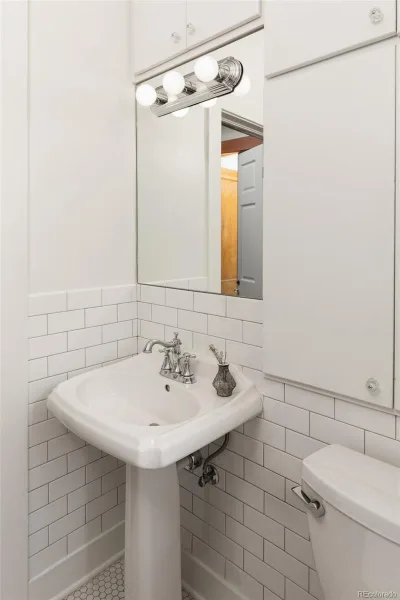 809 Madison Street Denver CO 80206 | MLS #REC9946118 07172026172700 800 17