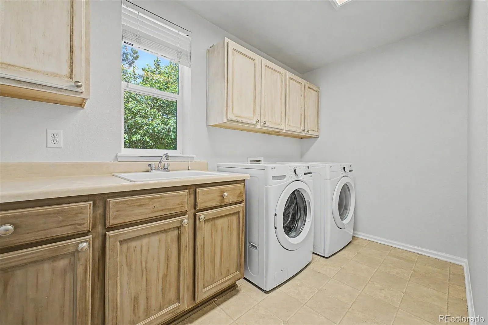 11945 S Black Horn Circle Parker CO 80134 MLS #REC9946179 06222026215125 1600 16