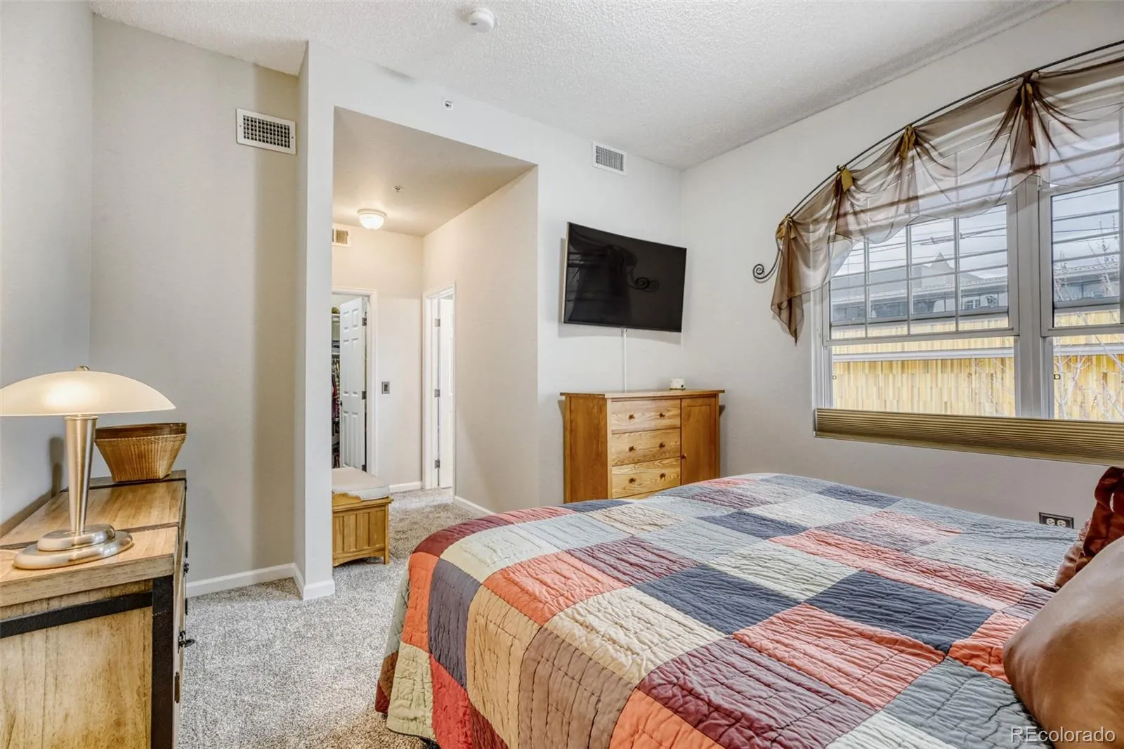 04182026195243 1600 16