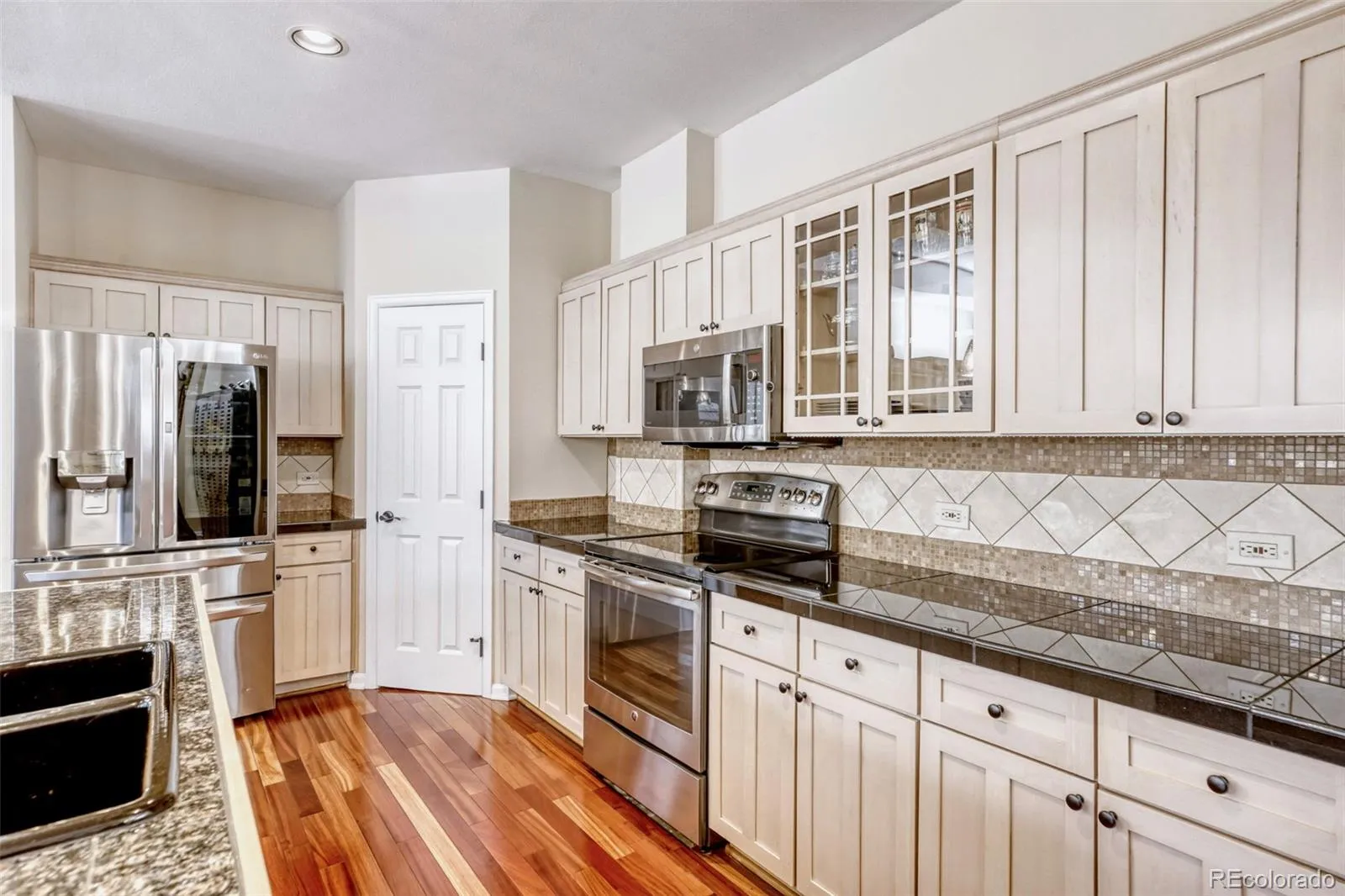 04182026195243 1600 8