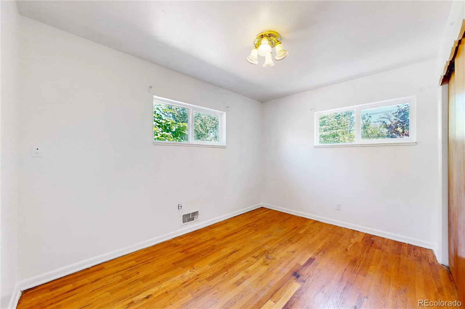 2221 W 55th Avenue Denver CO 80221 | MLS #REC9946623 08052026195653 1600 12