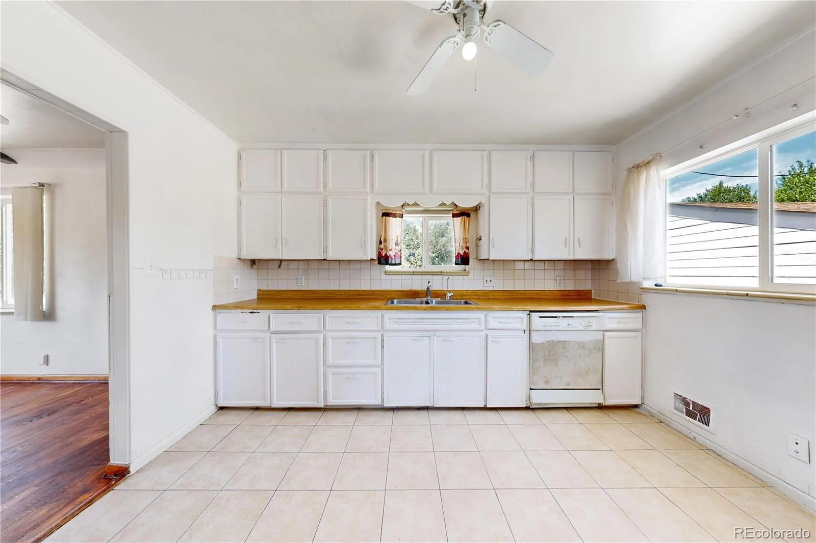 2221 W 55th Avenue Denver CO 80221 | MLS #REC9946623 08052026195653 1600 5