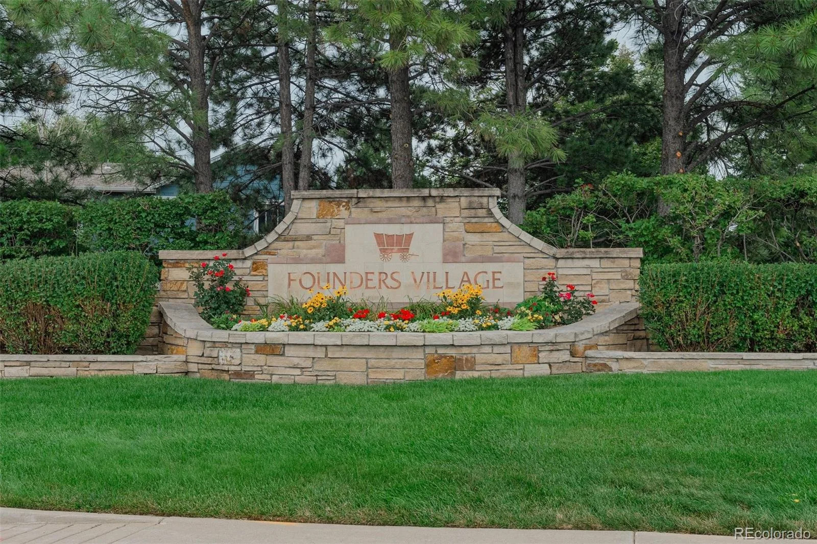 5305 E Kensington Avenue Castle Rock CO 80104 | MLS #REC9946905 07302026151808 1600 37