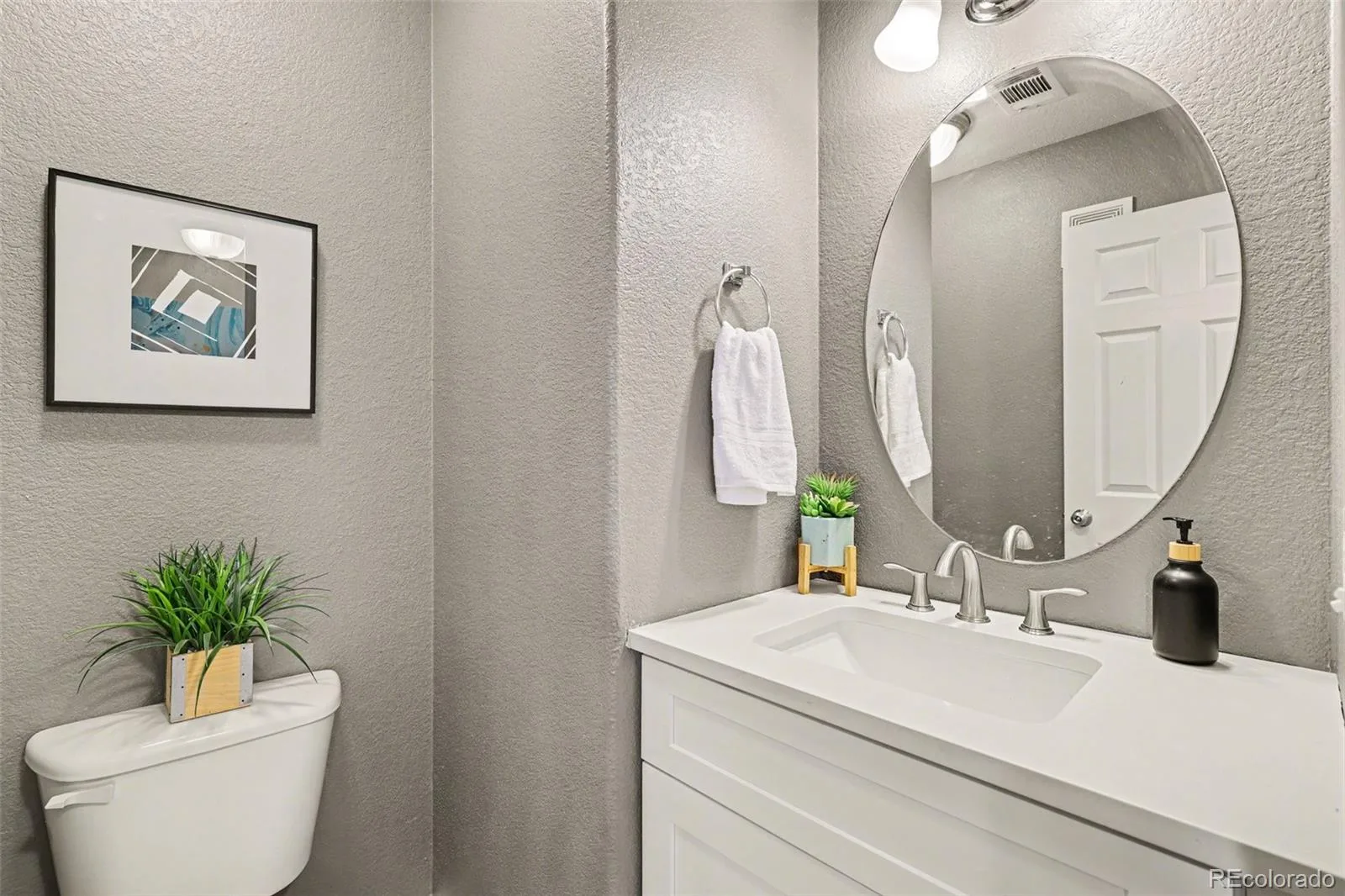 1509 S Florence Court #214 Aurora CO 80247 | MLS #REC9947217 07292026202842 1600 17
