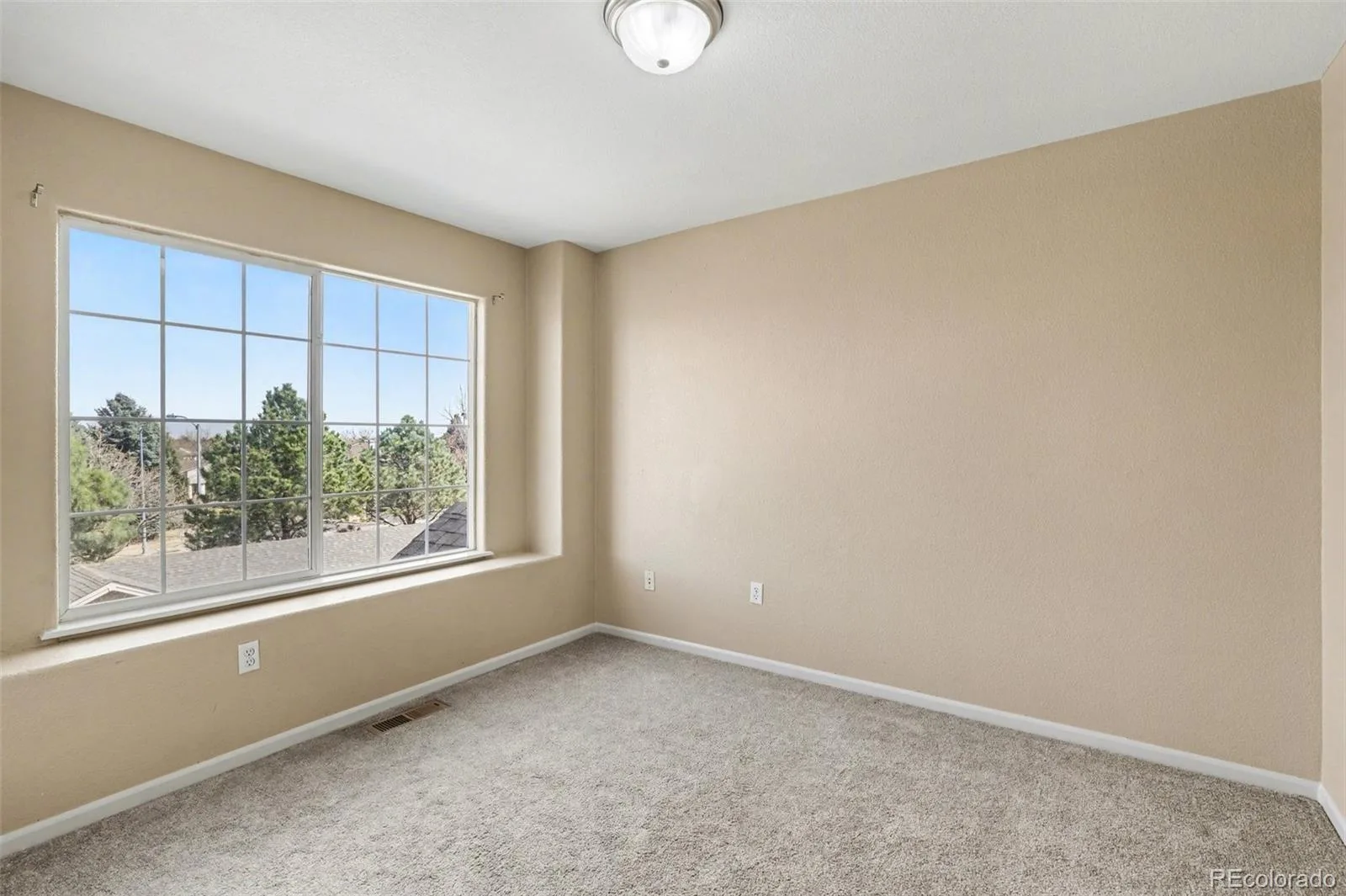 1509 S Florence Court #214 Aurora CO 80247 | MLS #REC9947217 07292026202842 1600 18