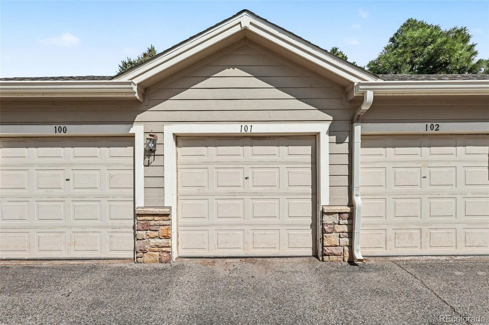 1509 S Florence Court #214 Aurora CO 80247 | MLS #REC9947217 07292026202842 1600 22