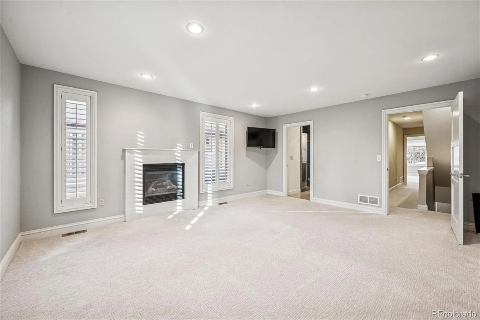 464 S Franklin Street Denver CO 80209 MLS #REC9950855 05132026213517 1600 25