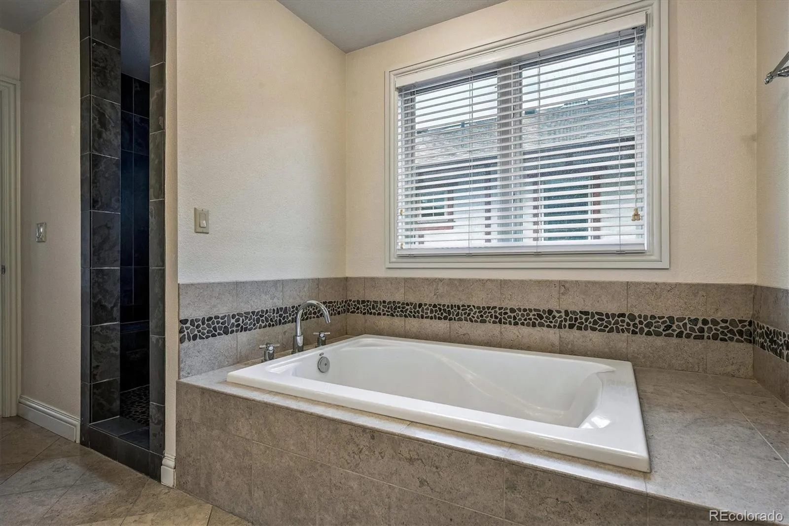 464 S Franklin Street Denver CO 80209 MLS #REC9950855 05132026213517 1600 30