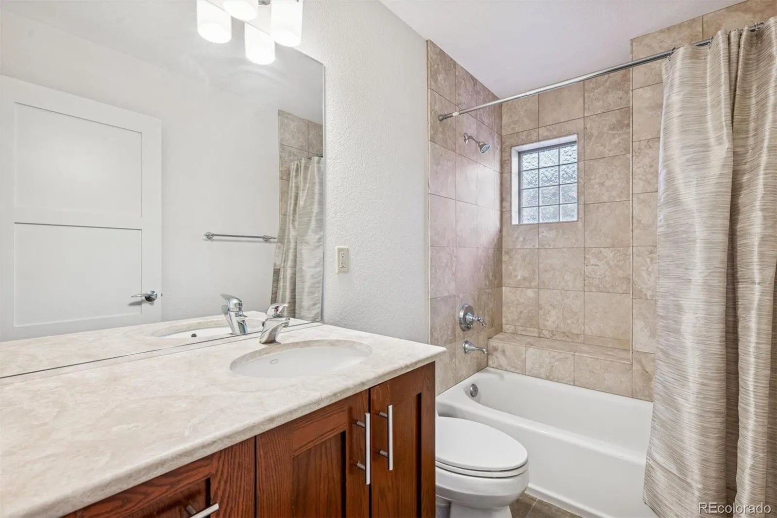 464 S Franklin Street Denver CO 80209 MLS #REC9950855 05132026213517 1600 34