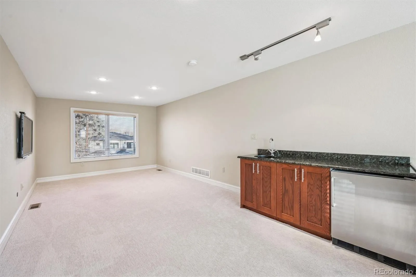 464 S Franklin Street Denver CO 80209 MLS #REC9950855 05132026213517 1600 36