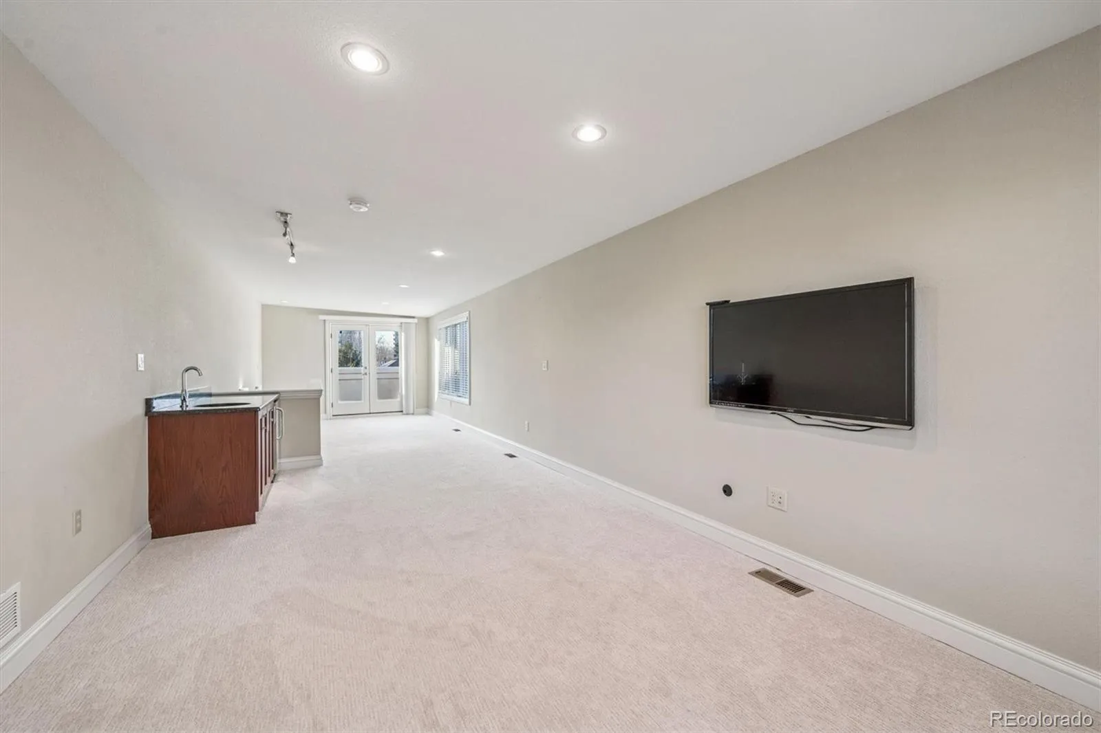464 S Franklin Street Denver CO 80209 MLS #REC9950855 05132026213517 1600 37