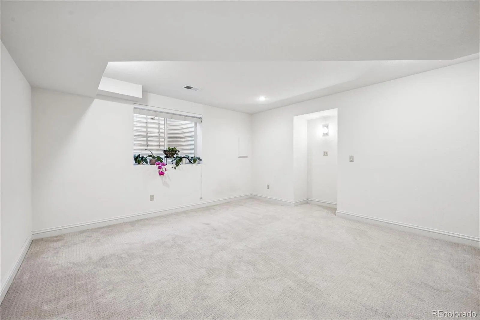 464 S Franklin Street Denver CO 80209 MLS #REC9950855 05132026213517 1600 43