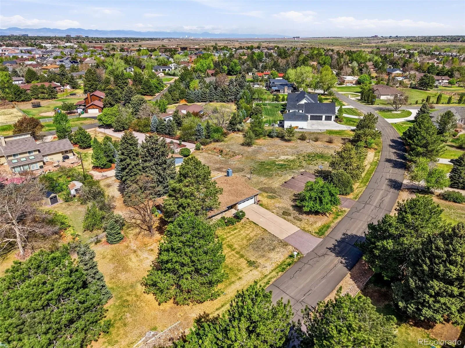 6631 S Billings Way Centennial CO 80111 MLS #REC9953836 05062026195720 1600 48