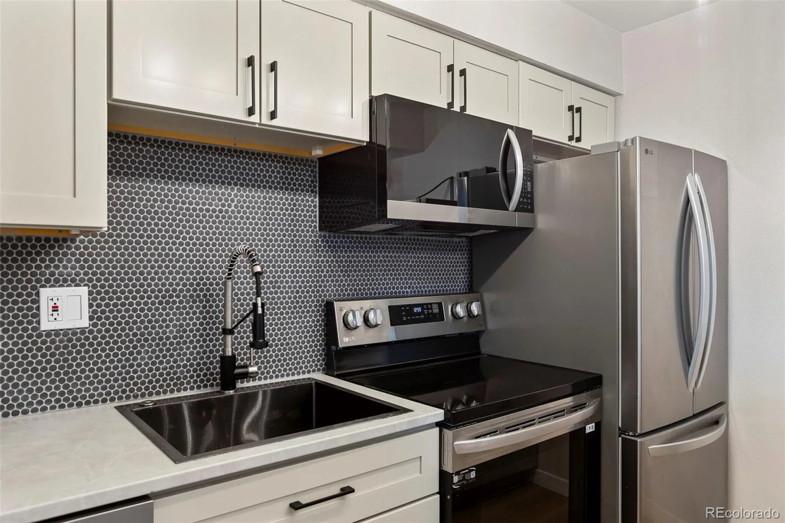 3354 S Flower Street #12 Lakewood CO 80227 | MLS #REC9954155 06162026173611 1600 13