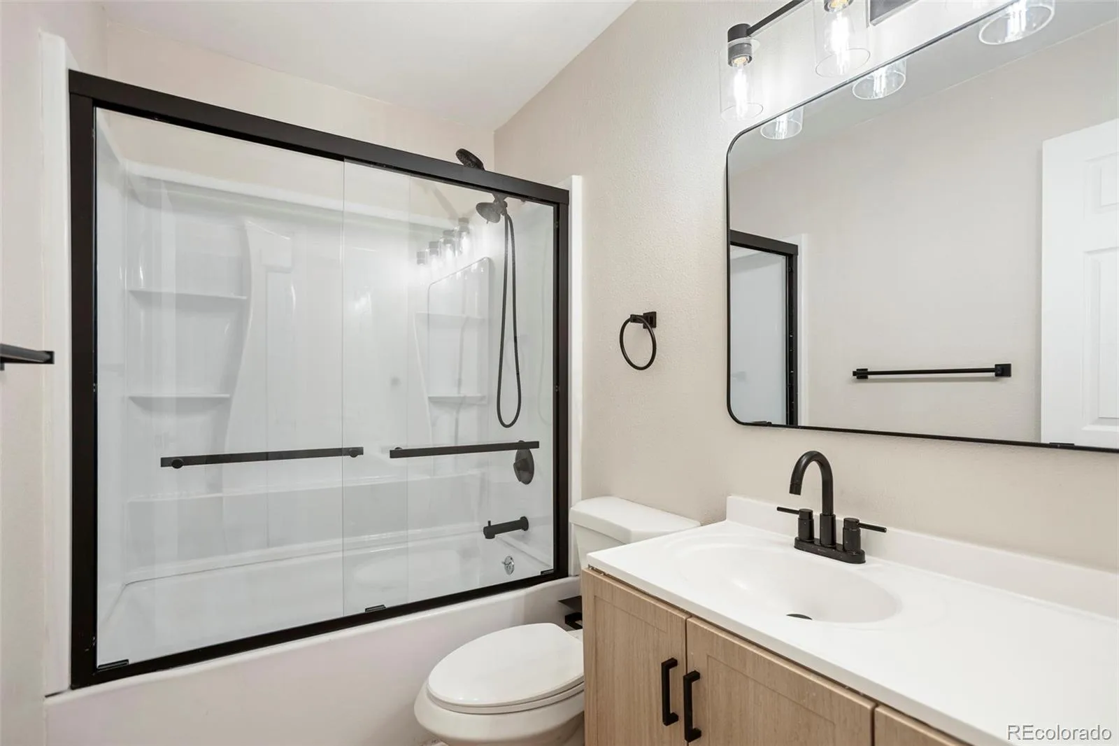 3354 S Flower Street #12 Lakewood CO 80227 | MLS #REC9954155 06162026173611 1600 24