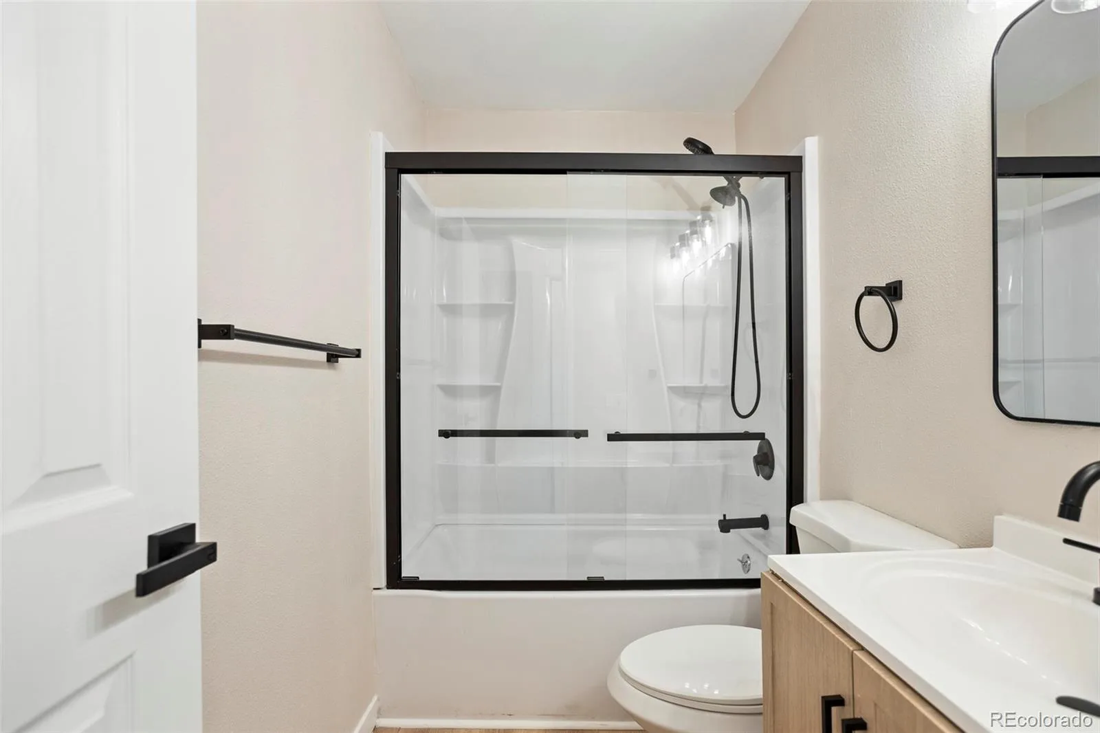 3354 S Flower Street #12 Lakewood CO 80227 | MLS #REC9954155 06162026173611 1600 25
