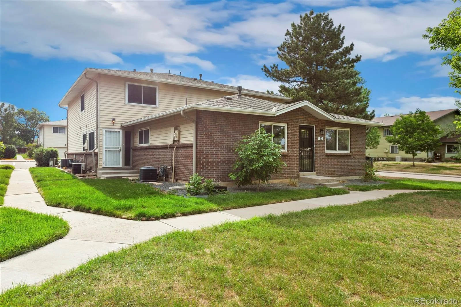 3354 S Flower Street #12 Lakewood CO 80227 | MLS #REC9954155 06162026173611 1600 5
