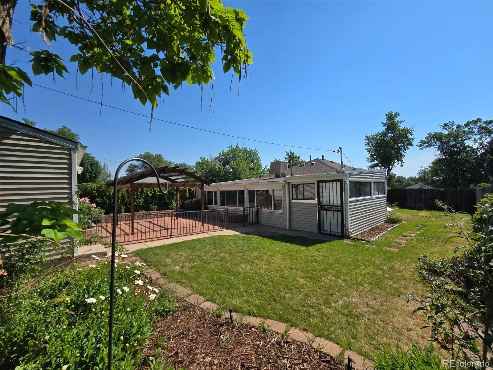 401 S Jersey Street Denver CO 80224 MLS #REC9954481 06292026002512 1600 27