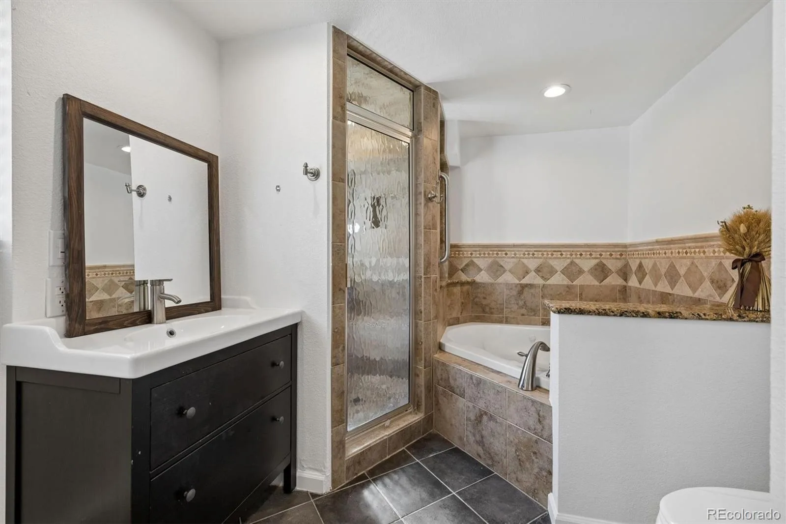 9264 W Virginia Drive Lakewood CO 80226 | MLS #REC9956319 09222026165834 1600 22