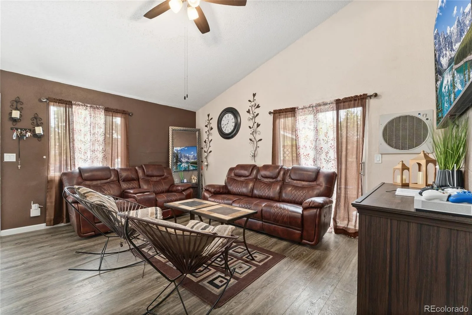 18983 E 16th Place Aurora CO 80011 | MLS #REC9960742 07252026201508 1600 4