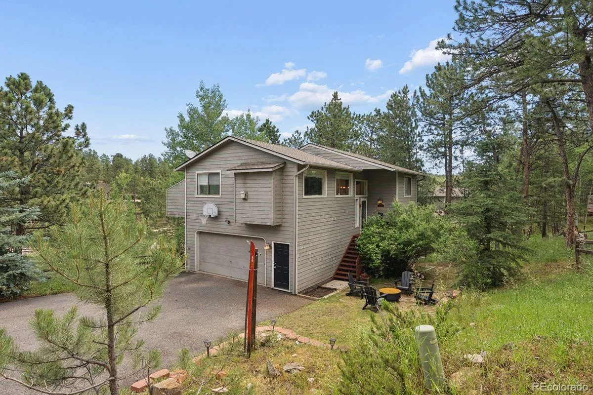 29895 Spruce Road Evergreen CO 80439 | MLS #REC9962088 07022026173933 1200 37