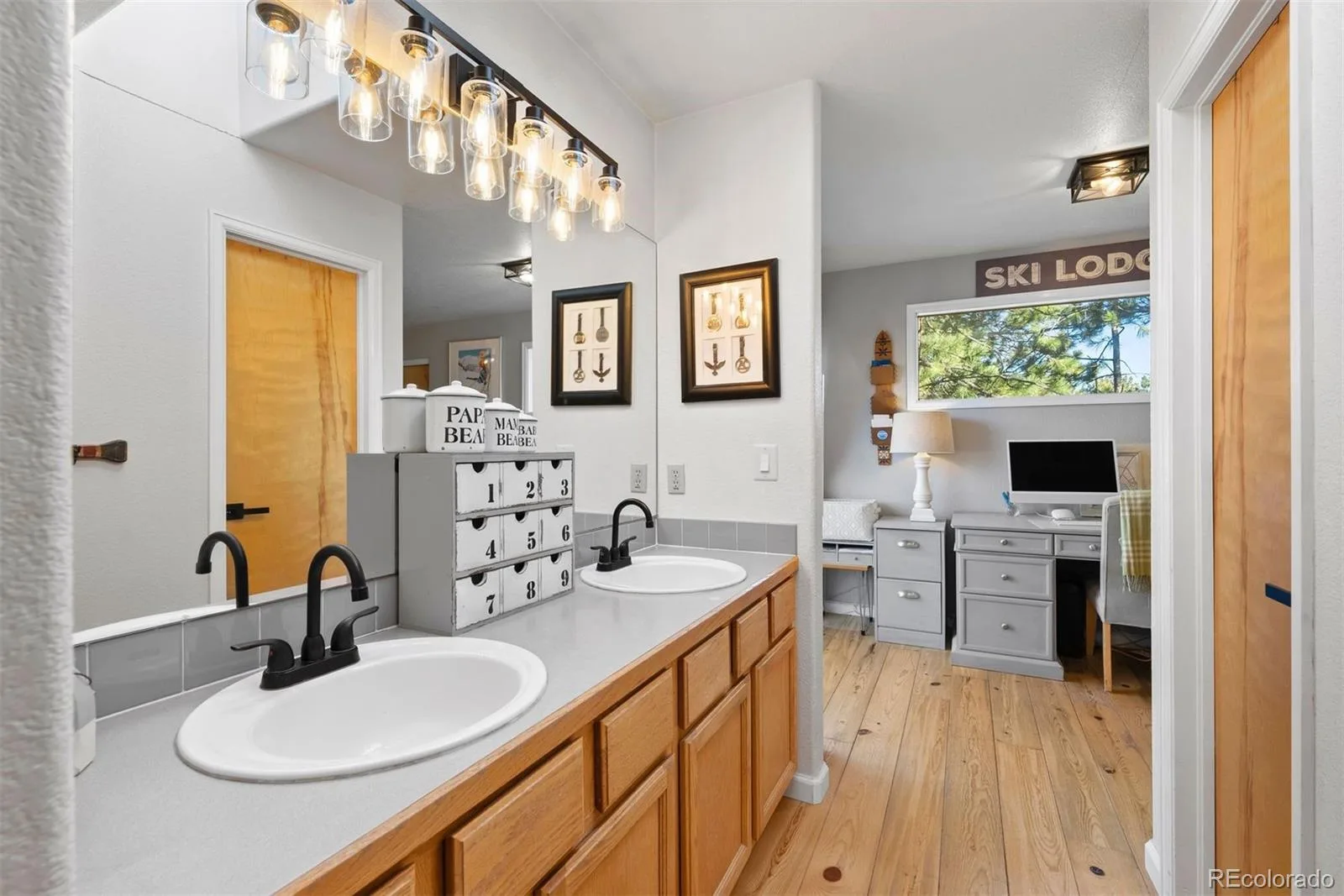 29895 Spruce Road Evergreen CO 80439 | MLS #REC9962088 07022026173933 1600 24