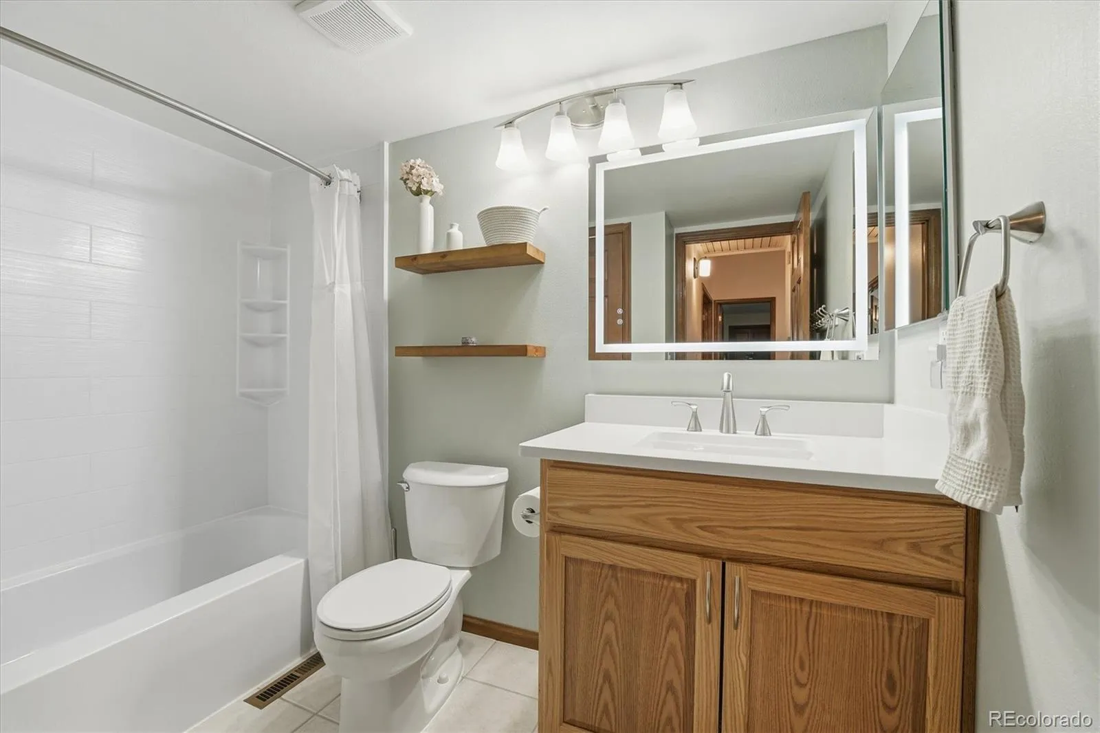 7933 S Datura E Circle Littleton CO 80120 MLS #REC9962215 04292026165439 1600 29