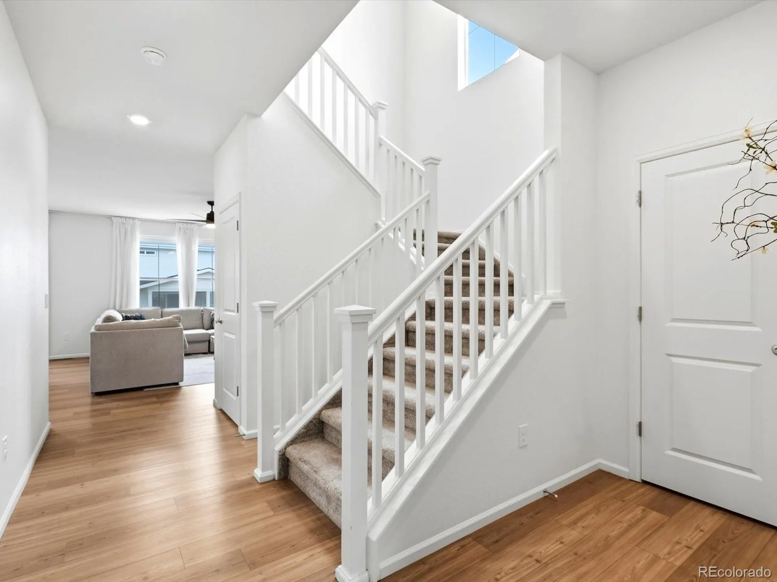5952 N Liverpool Court Aurora CO 80019 | MLS #REC9963799 10112026192026 1600 16