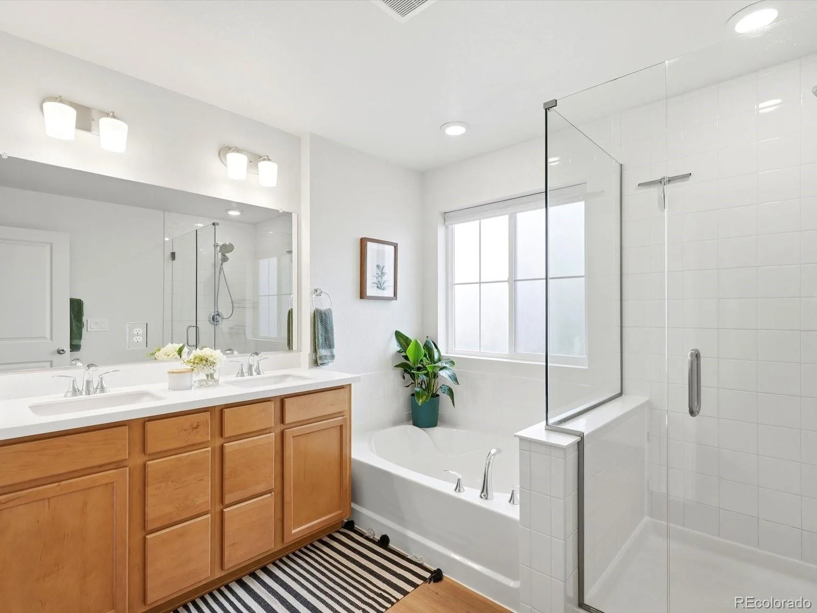 5952 N Liverpool Court Aurora CO 80019 | MLS #REC9963799 10112026192026 1600 19