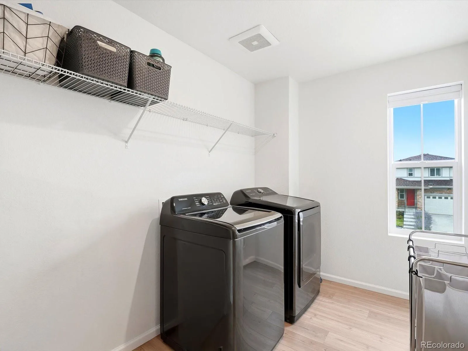 5952 N Liverpool Court Aurora CO 80019 | MLS #REC9963799 10112026192026 1600 26