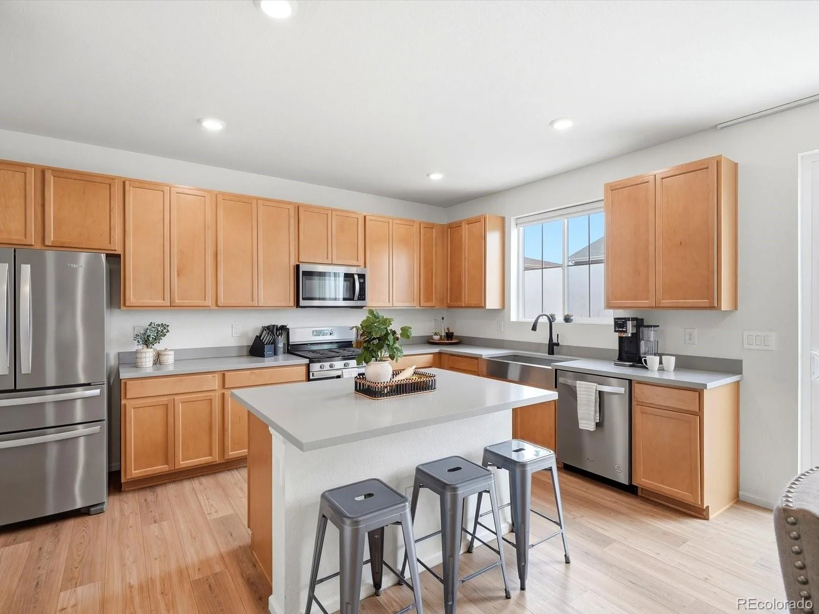 5952 N Liverpool Court Aurora CO 80019 | MLS #REC9963799 10112026192026 1600 4