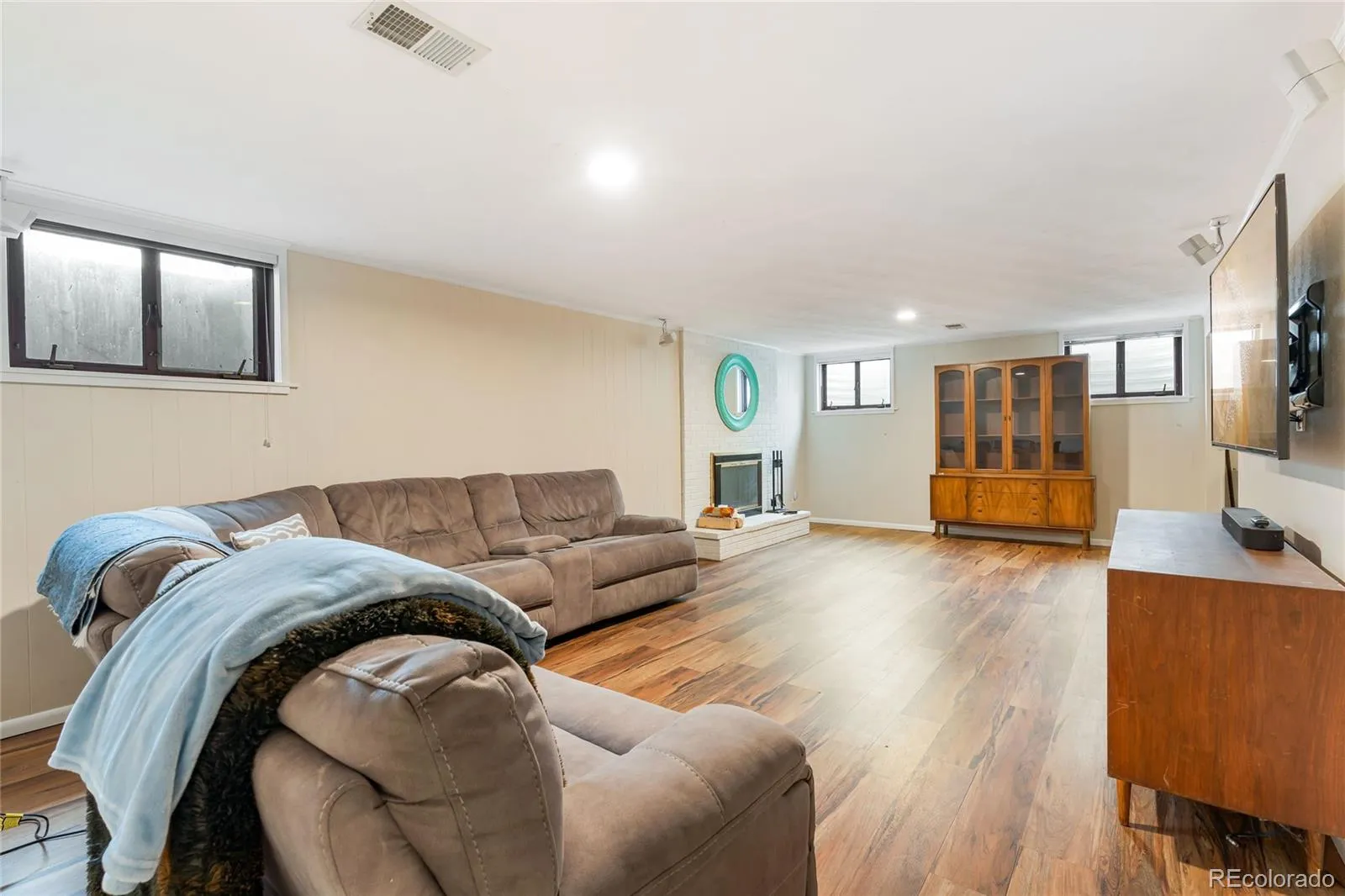 2795 E Euclid Avenue Centennial CO 80121 MLS #REC9965529 05072026163306 1600 17