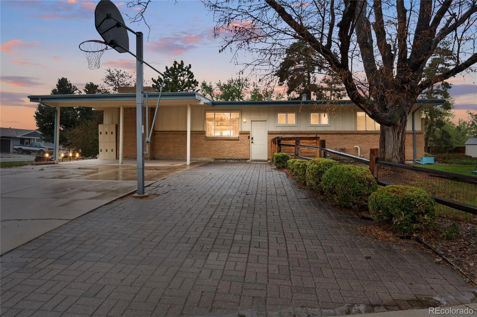 2795 E Euclid Avenue Centennial CO 80121 MLS #REC9965529 05072026163306 1600 32