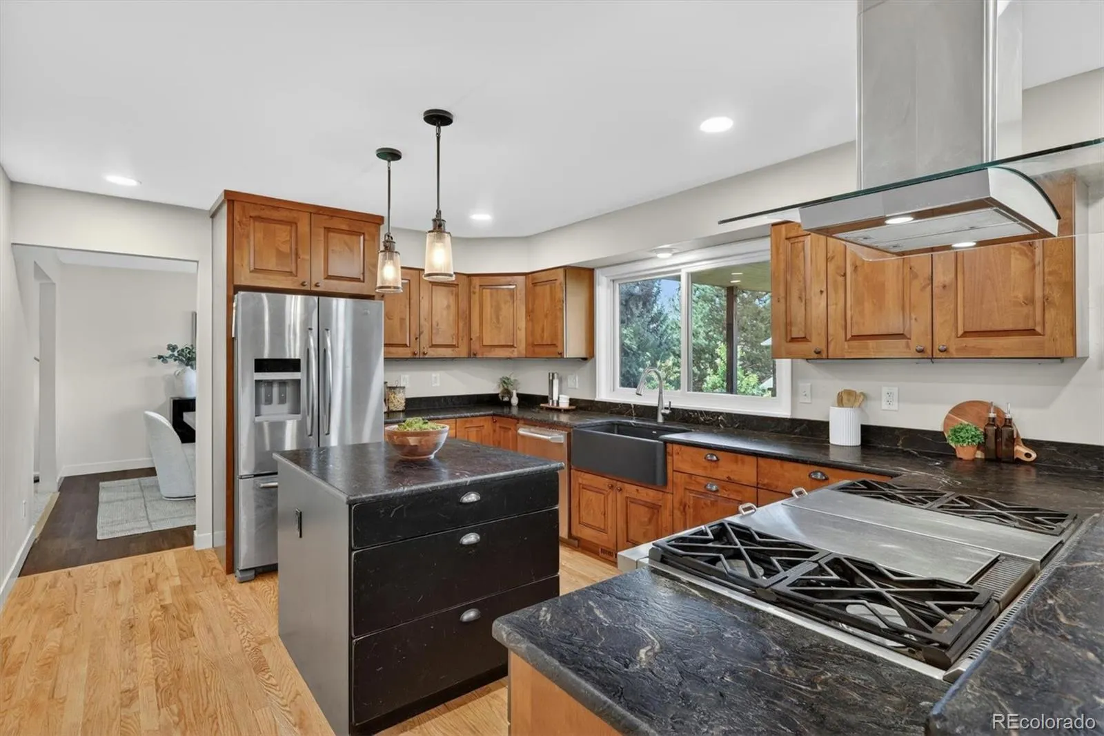 8274 S Saint Paul Way Centennial CO 80122 MLS #REC9966933 05152026201832 1600 16